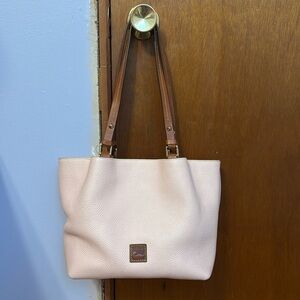 Dooney & Bourke small Flynn